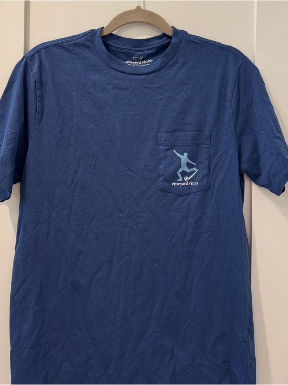 Vineyard Vines Navy Pocket Tee with Light Blue soccer Logo